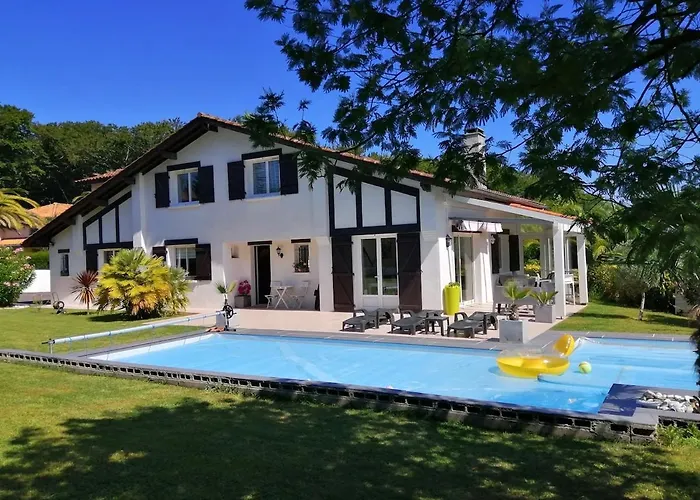 Avec Piscine Anglet Proche *